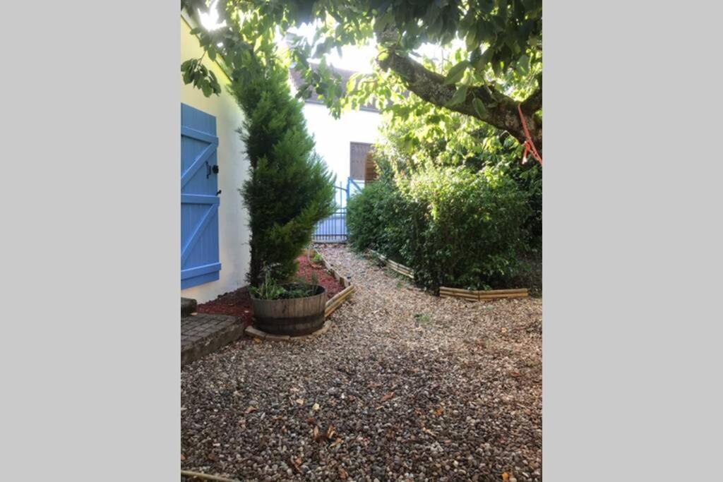 Maisonnette De Charme Climatisee La Machine Exterior foto