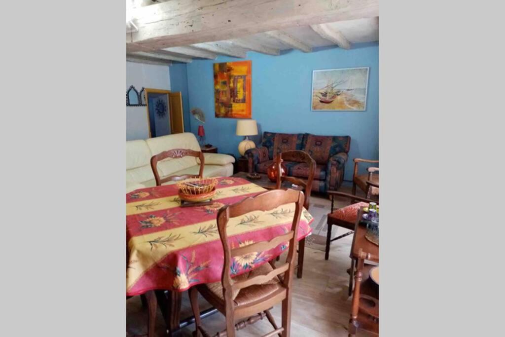 Maisonnette De Charme Climatisee La Machine Exterior foto