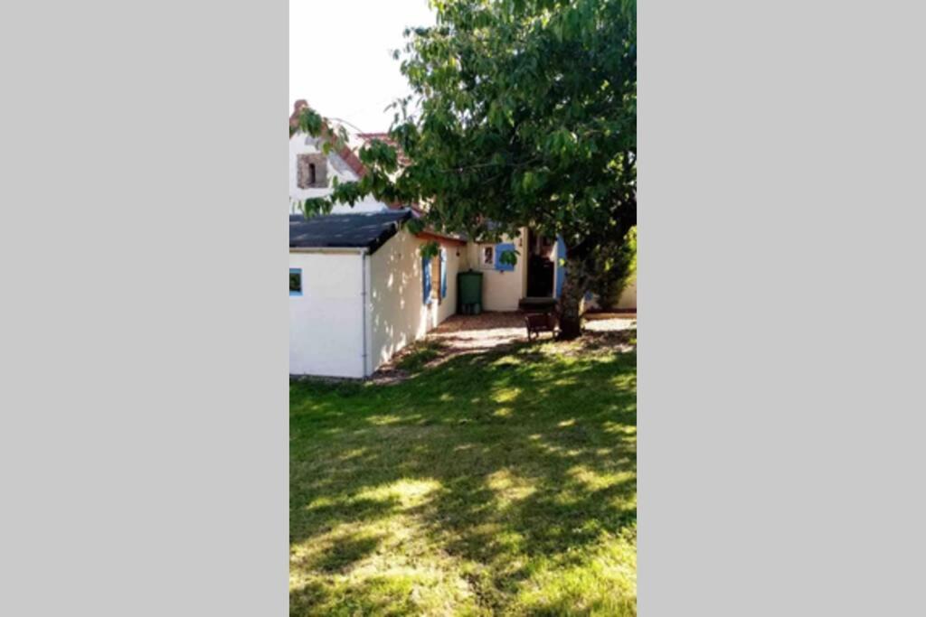 Maisonnette De Charme Climatisee La Machine Exterior foto